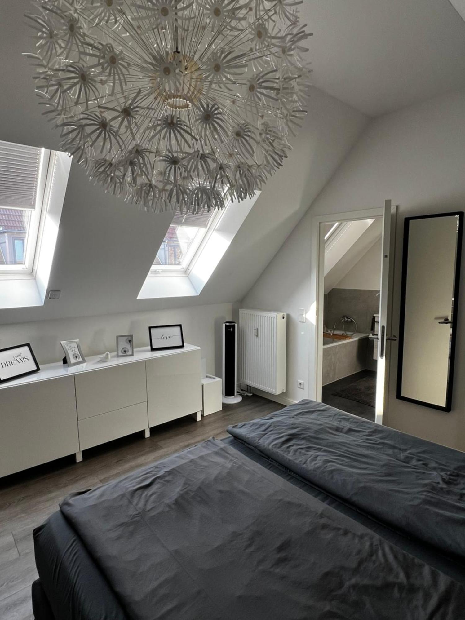 Moderne Galeriewohnung Mit Balkon Und Stellplatz Am Wenigemarkt Erfurt Exterior photo